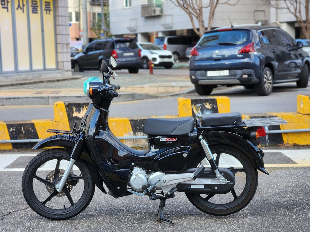 25년식/슈퍼커브110cc/2천/신차급컨디션매물팝니다 이미지