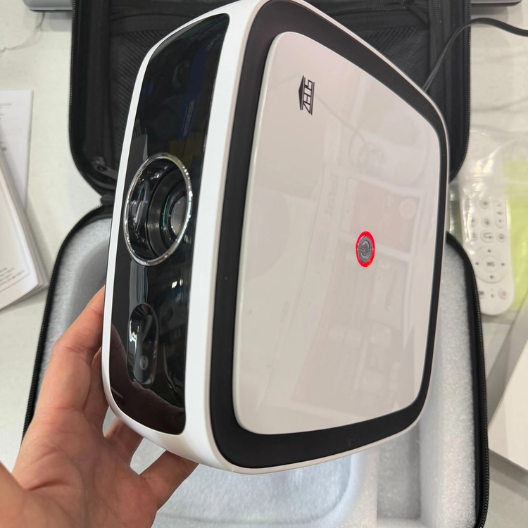 제우스 빔 프로젝터 C1000 이미지