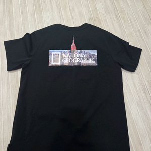 내셔널지오그래픽키즈 반팔티 160사이즈-만원 이미지