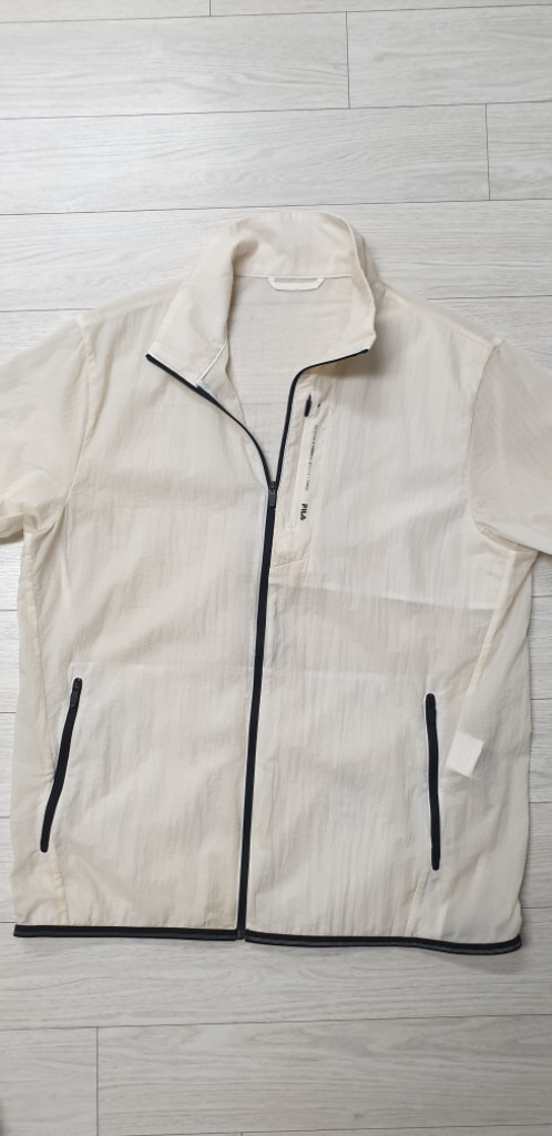 FILA 휠라 바람막이자켓 M사이즈(51X65cm) 이미지