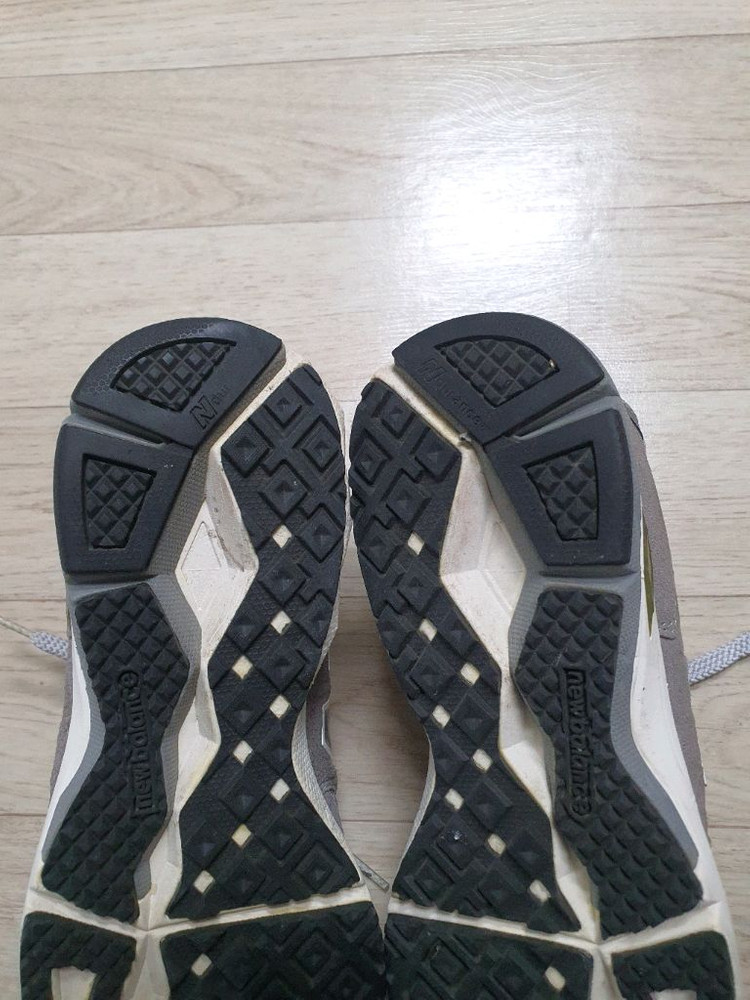 275 뉴발란스 774 운동화 스니커즈 신발 275사이즈 완전깨끗해요 이미지