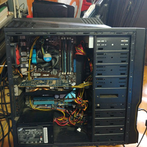 홈시어터 i5 8기가ram 250hdd, 7.1채널 오디오, 광출력 되는 최고급 보드, 준수한 그래픽 카드 이미지