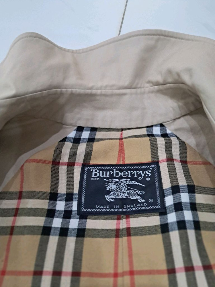 버버리 클래식한 트렌디코트--7