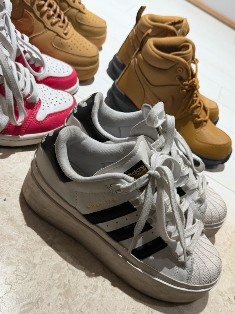 조던1 하이 상태 최상 아디다스 슈퍼스타 나이키 에어포스 된장 225 이미지