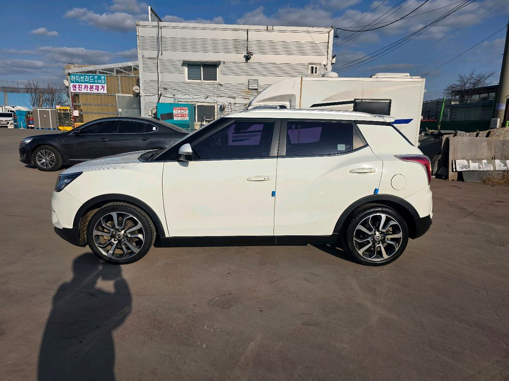 쌍용티볼리 4륜 옵션 많아요 화성개인직거래--2