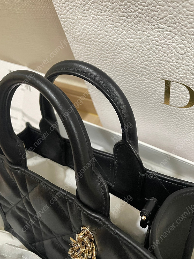 디올 북토트 레더 블랙 미니 풀박스 판매 이미지