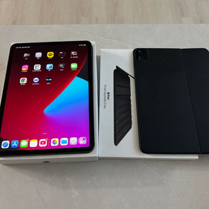 아이패드 프로2세대 11인치 128gb 셀룰러 판매합니다.