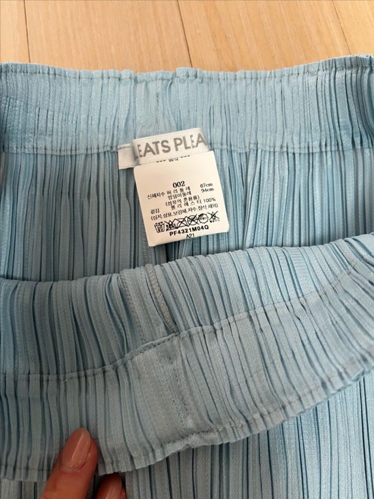 플리츠플리즈 24년 3월 페일블루 2사이즈--2
