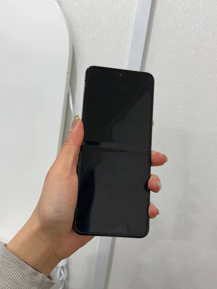 갤럭시Z플립5 그라파이트 512GB Y1564 이미지