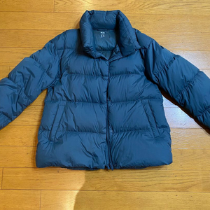 유니클로 울트라라이트 코쿤패딩M