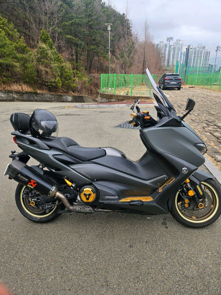 티맥스560 21년식 판매합니다 이미지