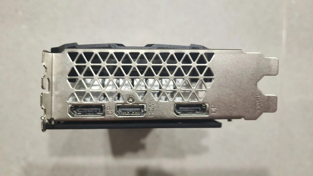그래픽카드 RX-580 2048SP 8GB 판매 이미지