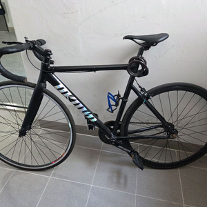 언노운 베이직 픽시 자전거