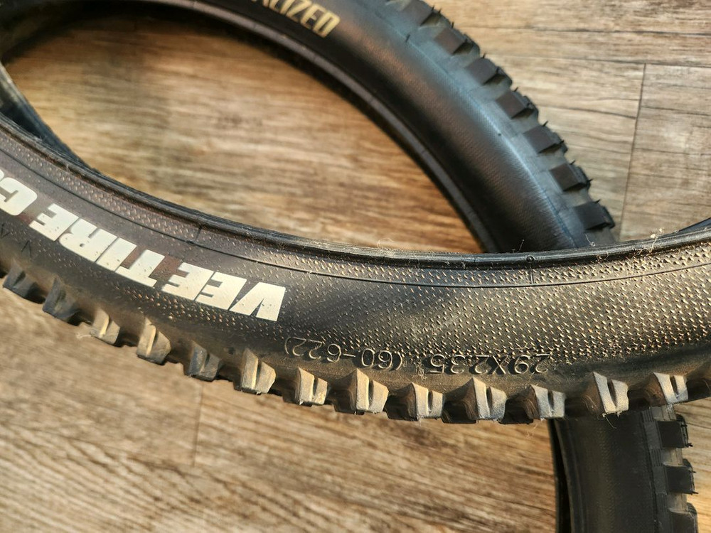 스페셜라이즈드 부쳐 mtb자전거타이어팝니다--6