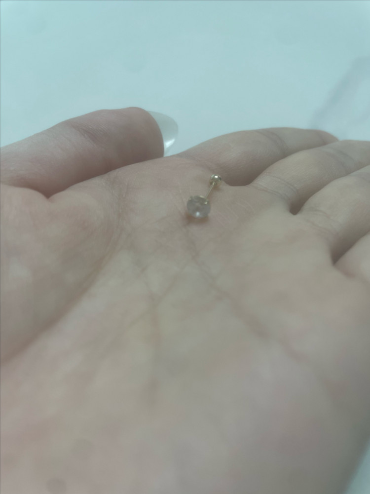 14k 옐로우골드 큐빅 피어싱--1