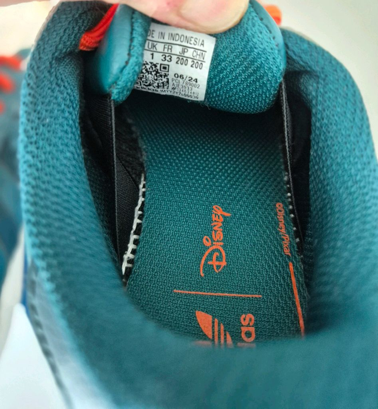 아디다스 키즈 디즈니 프린센스 슈퍼스타운동화 팬톤 200 이미지