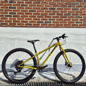 설리(Surly) 크램퍼스 Nose Drip Curry S사이즈