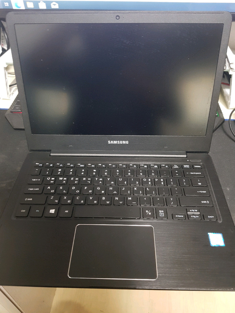 노트북 삼성 i5 7세대 고장 부품용 판매 합니다--1