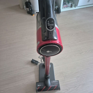 LG 코드제로 A9 무선청소기 전체적으로 깨끗하고 작동잘됩니다 이미지