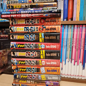 명탐정코난 만화책 총132권 다수 미개봉새책.