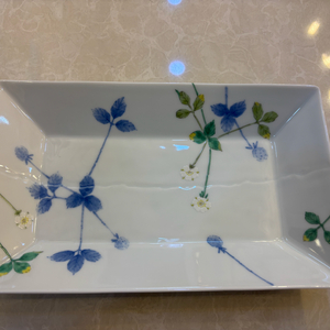 일본의 전통 도자기 브랜드 명품도자기 사각접시 가볍고 견고 희귀