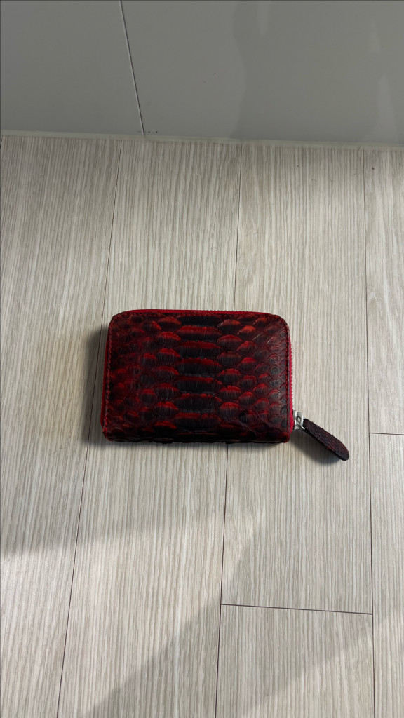 파이톤 뱀피 지퍼돌이 카드지갑--1