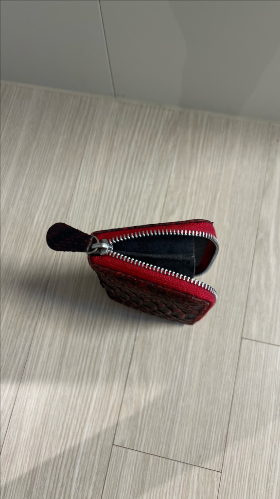 파이톤 뱀피 지퍼돌이 카드지갑--3