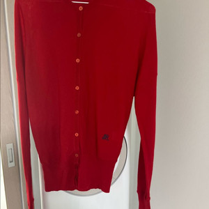 발렌시아가 레드니트