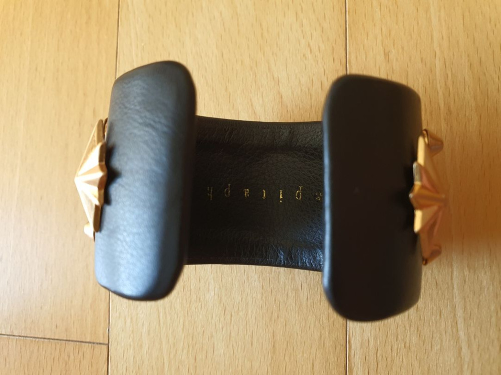 비이커 에피타프epitaph 별 스터드 찡 가죽 팔찌--2