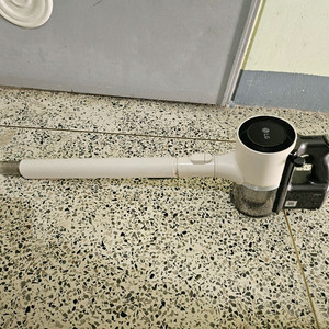 LG 오브제컬렉션 무선청소기 화이트 본체만 ㅡ고장 이미지