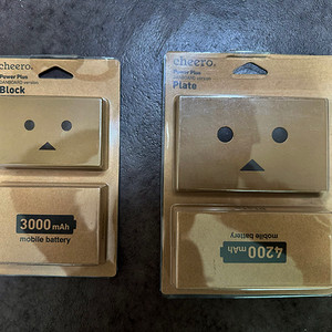 단보 보조배터리 2개 일괄 요츠바랑 캐릭터 danbo danboard 충전지 피규어 얼굴