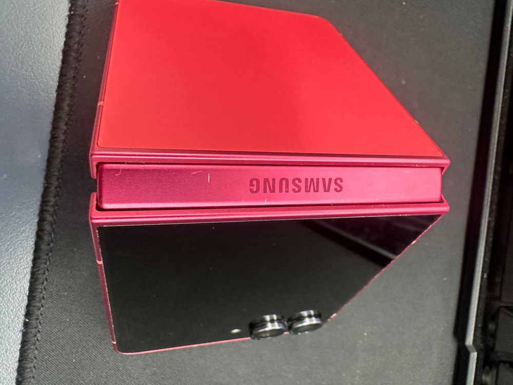 갤럭시 Z플립7 512GB 레드 이미지