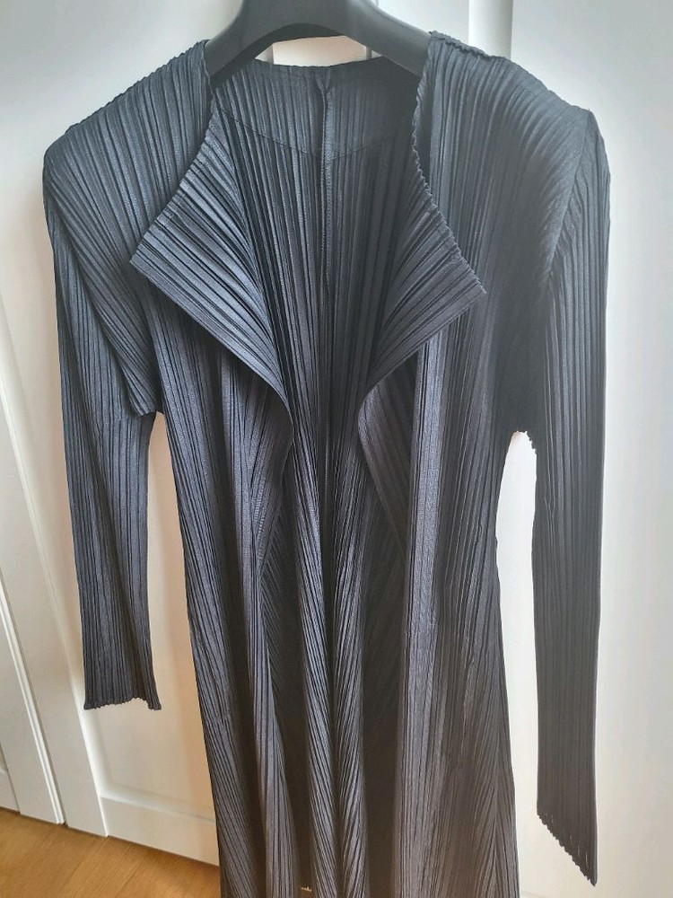 플리츠플리즈 멜로우 블랙 가디건 3--1