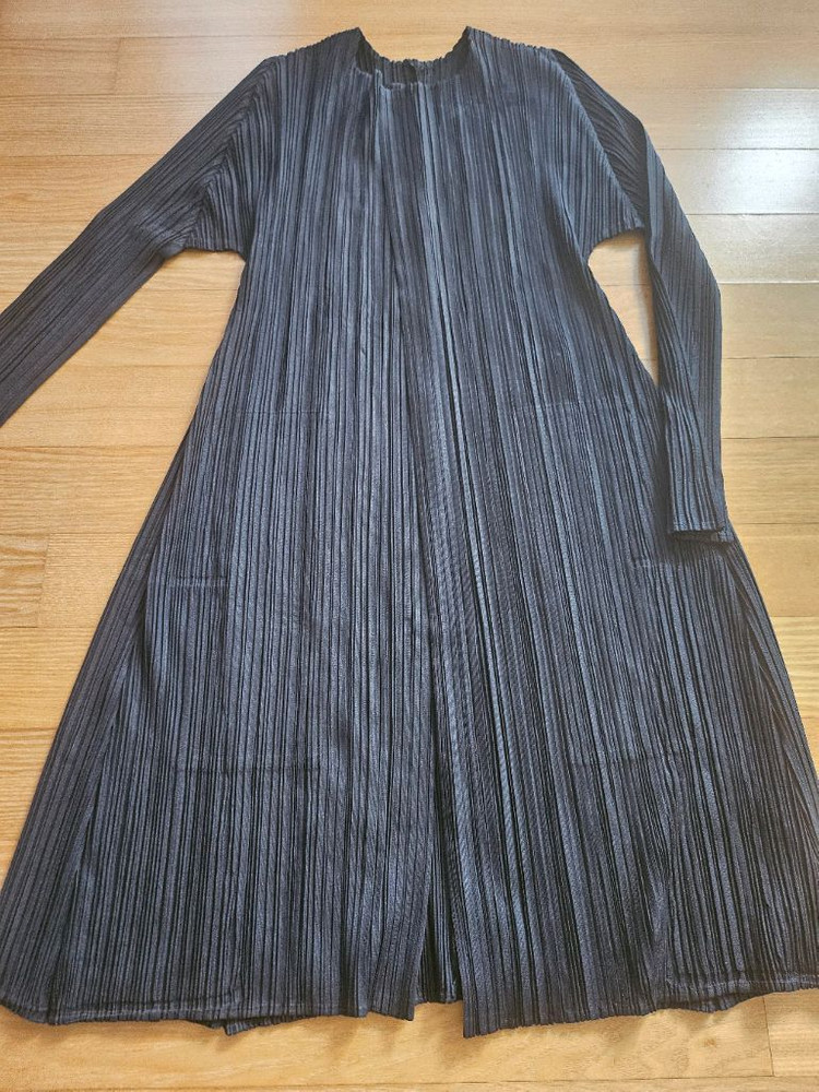 플리츠플리즈 멜로우 블랙 가디건 3--7