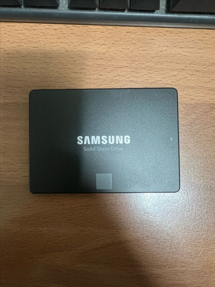 삼성 860 evo ssd 500gb 팝니다.--1
