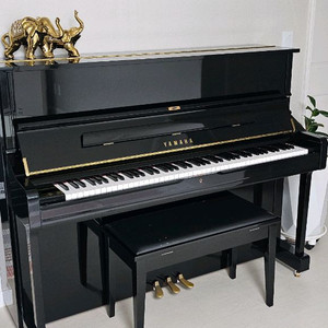 야마하 U1 업라이트 피아노 (2017년 하반기 일본산) 이미지