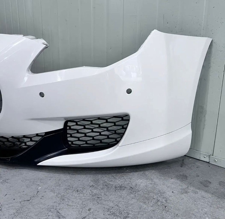 자동차중고부품 마세라티 콰트로포르테 앞범퍼 하단그릴 안개등커버 이미지