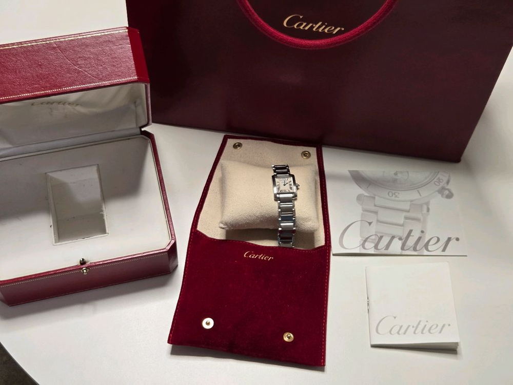 까르띠에 탱크 프랑세즈 스몰 구형 쿼츠 이미지