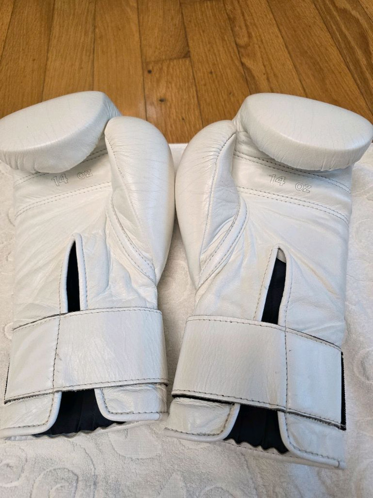 위닝 14온스 복싱 스파링글러브 화이트 판매 이미지