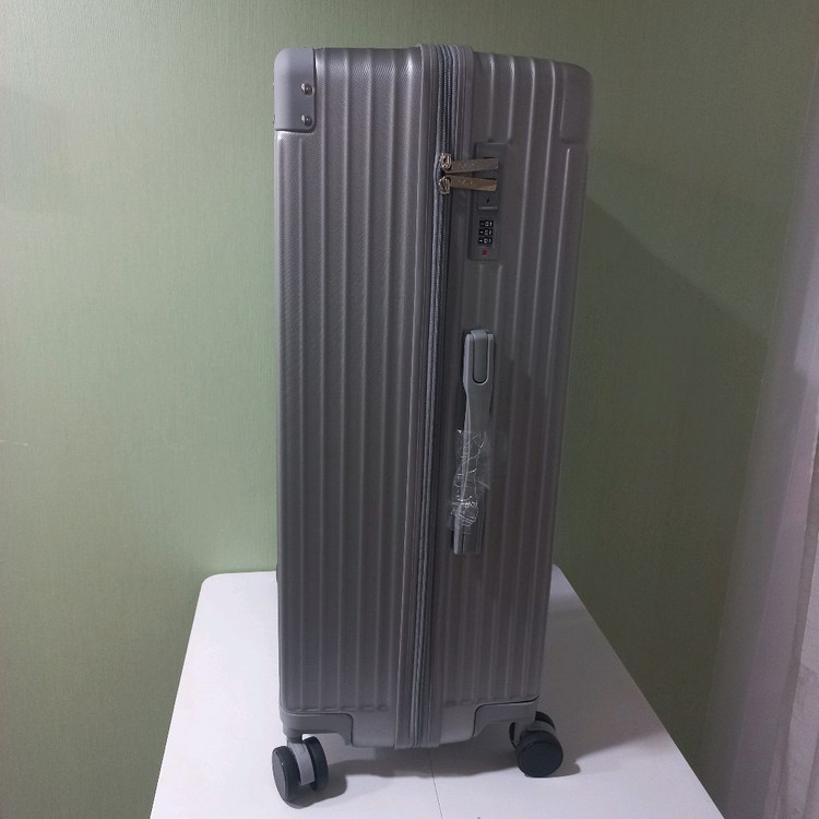 28인치캐리어 콜마르 실버 새상품--1