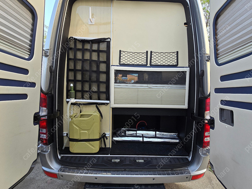 벤츠스프린터 최장롱바디 캠핑카 이미지