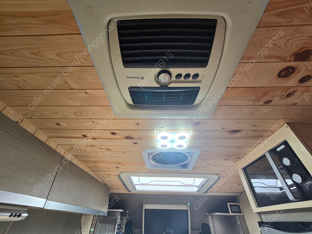 그랜드스타렉스 벤택네오캠핑카 이미지