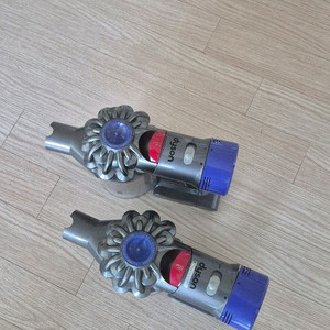 다이슨 v7 본체2대 팝니다ㅡ방전