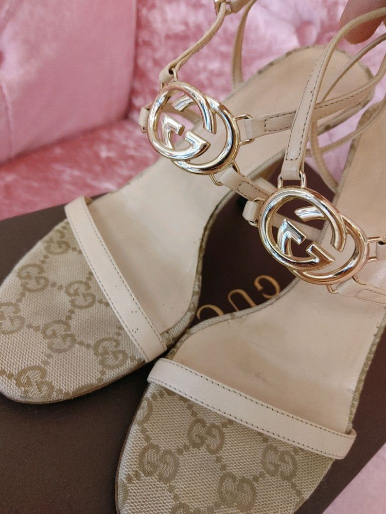 정품- 구찌 샌들--1