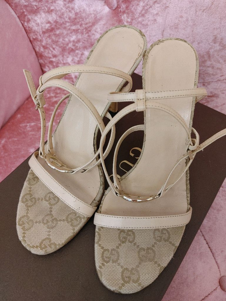 정품- 구찌 샌들--6