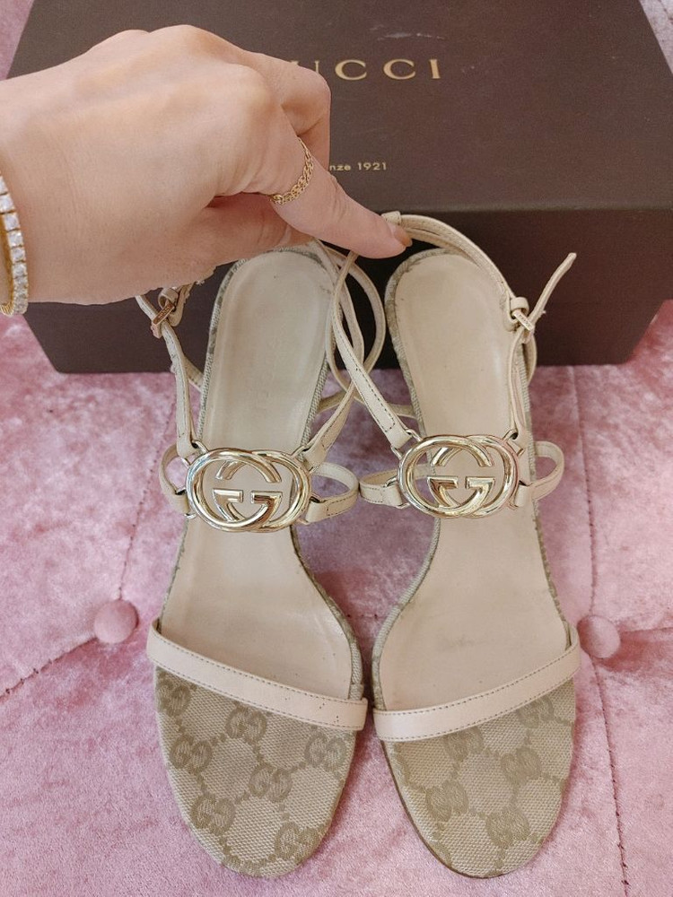 정품- 구찌 샌들--9