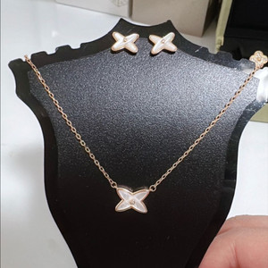 귀걸이 목걸이 세뚜세뚜