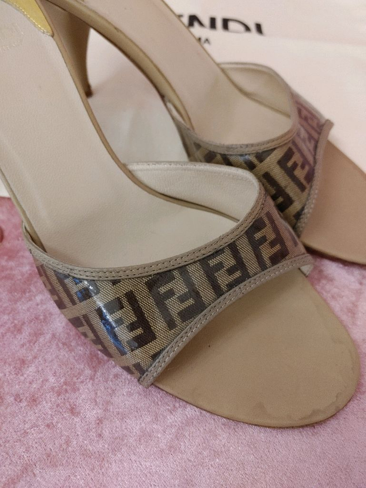 정품- 펜디 슬리퍼힐--6