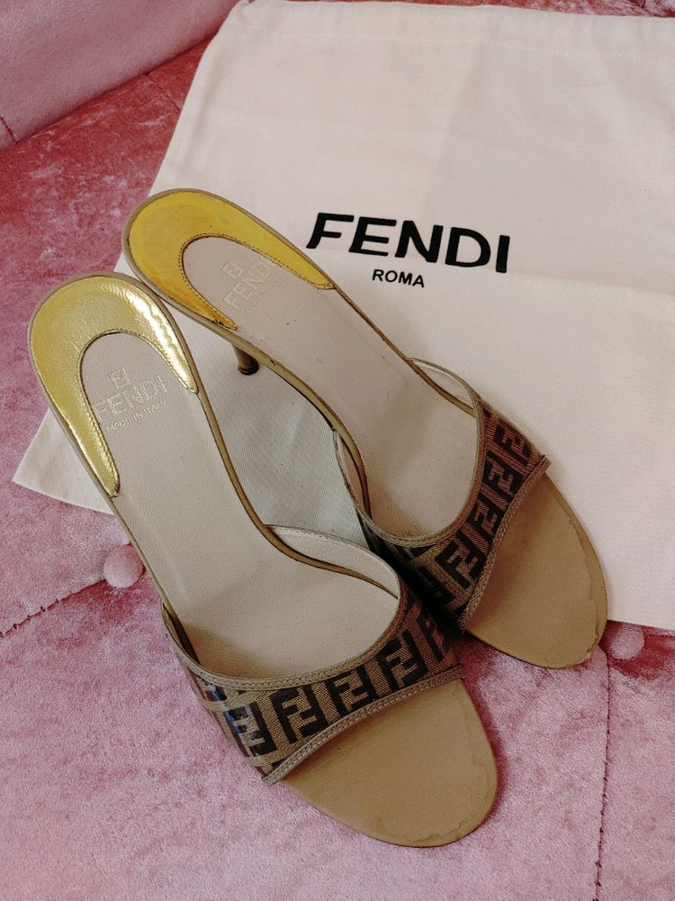 정품- 펜디 슬리퍼힐--9