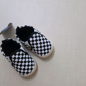 (새상품) 돌아기 유아 걸음마슈즈 미끄럼방지 신발 스니커즈 120mm